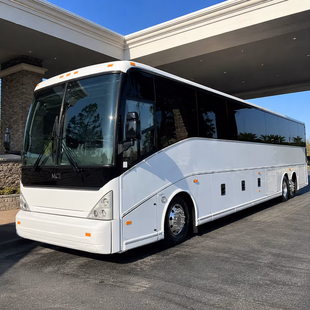 bus rental options for redmond trips