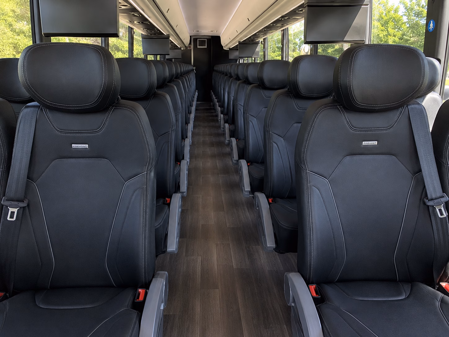 charter buses to lumen field and t mobile park from redmond