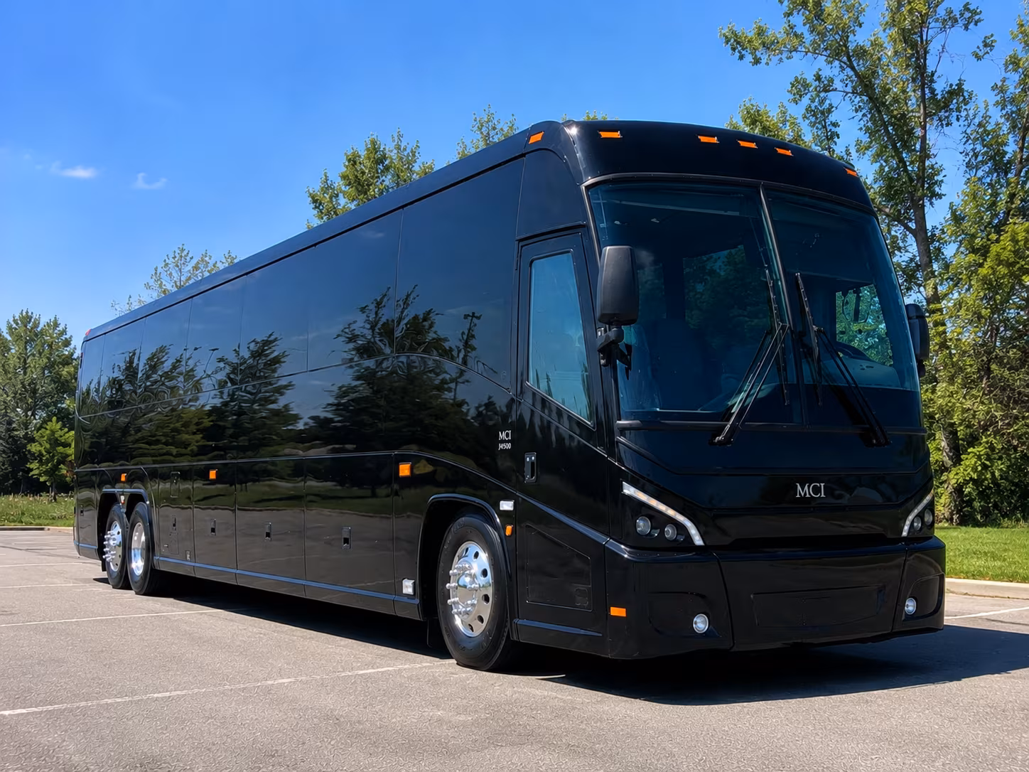 hotel block shuttle buses for redmond wedding guests