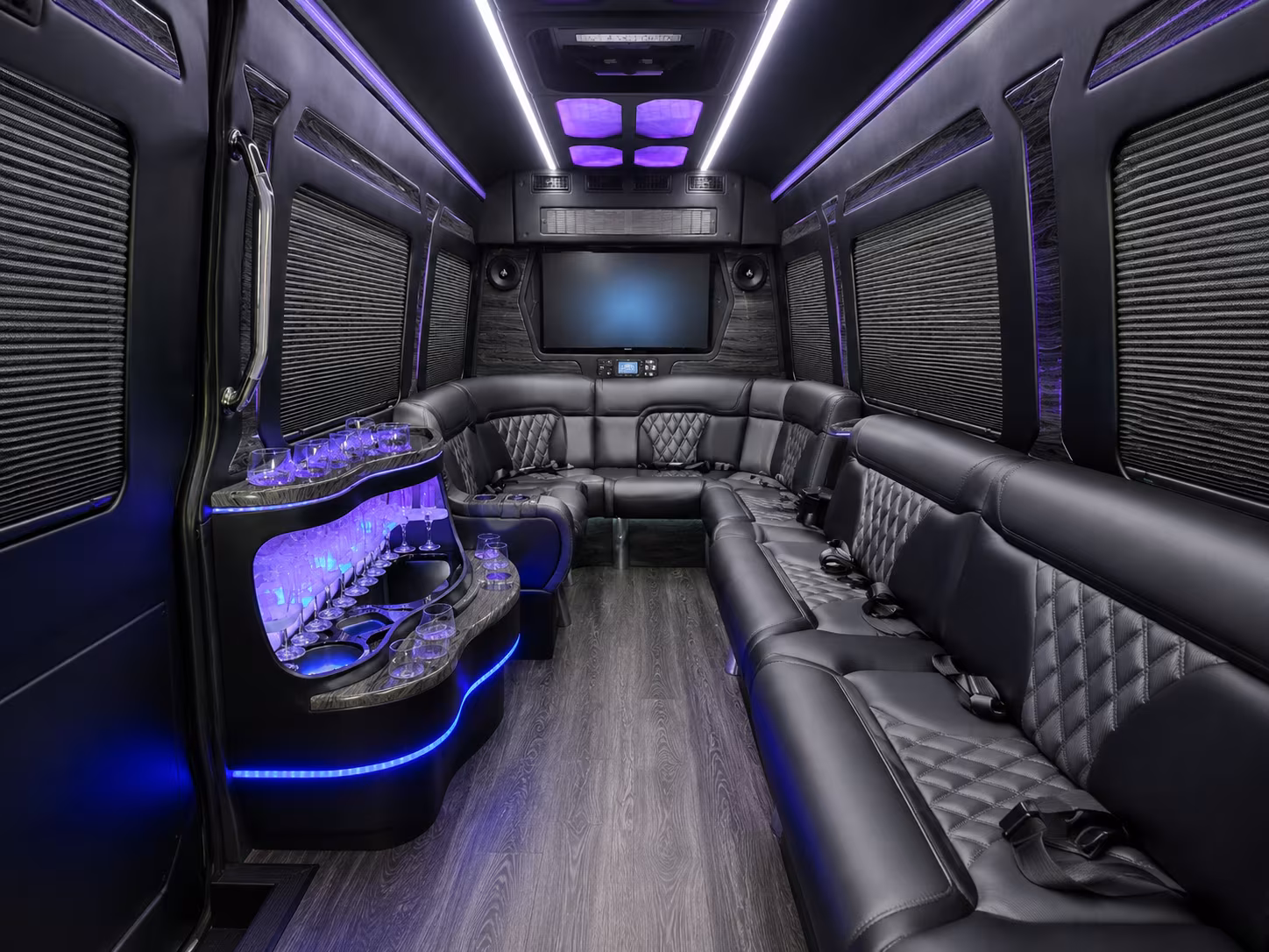 redmond 30 passenger party bus